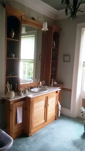 Photo 064 - Bathroom Units